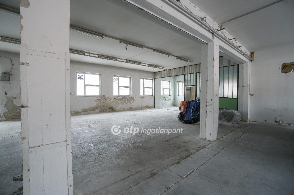 136 nm - AADAT.propertyImage (11)
