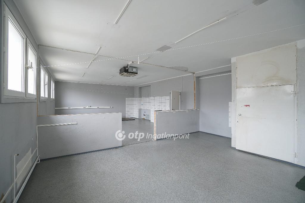 136 nm - AADAT.propertyImage (15)