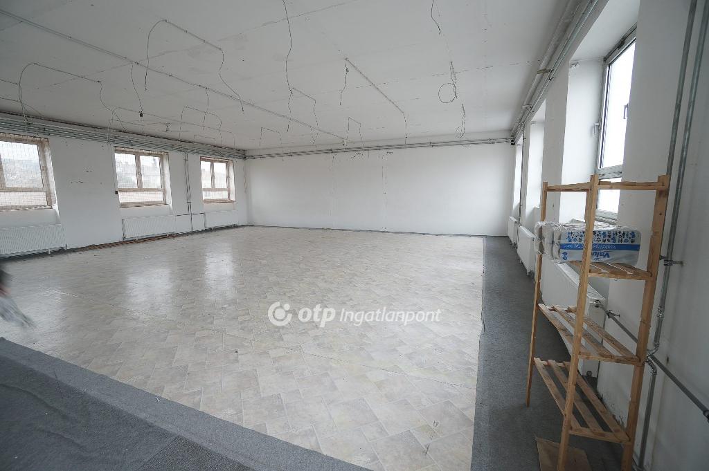 136 nm - AADAT.propertyImage (21)