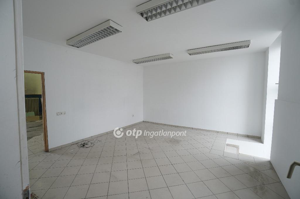 136 nm - AADAT.propertyImage (25)