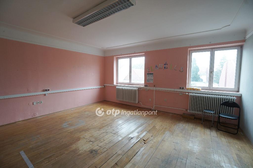 136 nm - AADAT.propertyImage (26)