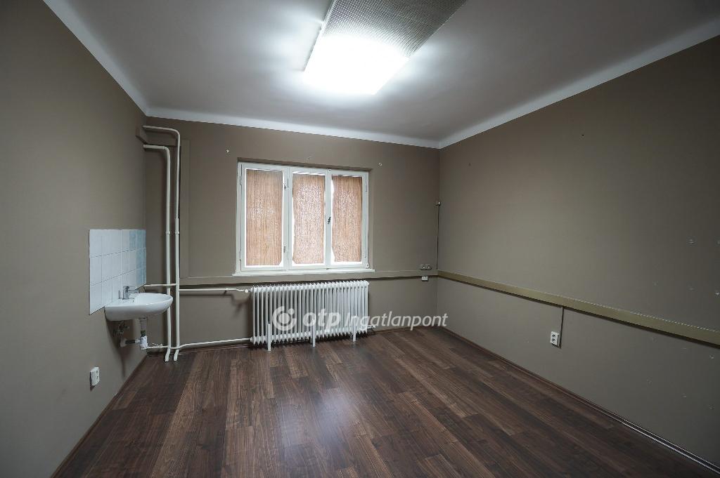 136 nm - AADAT.propertyImage (27)