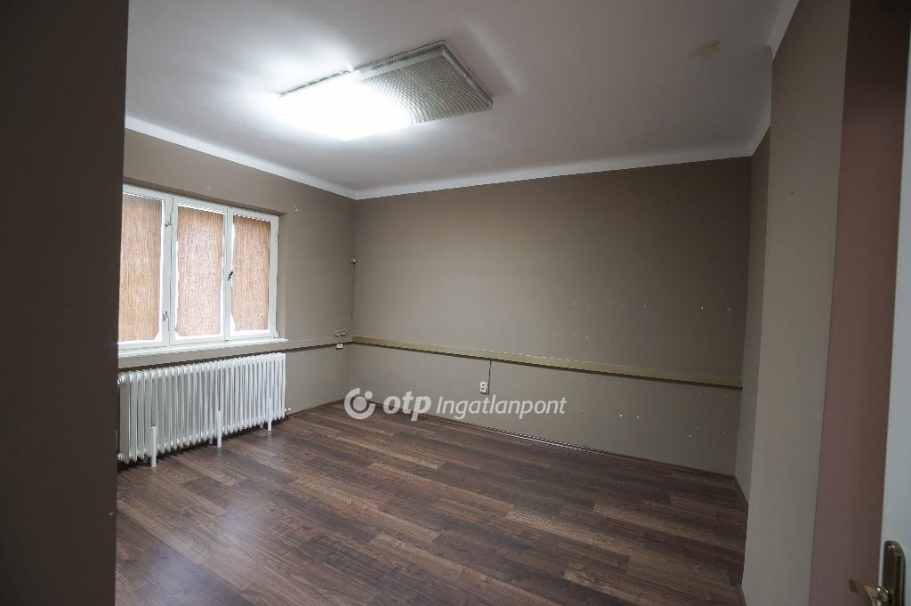 136 nm - AADAT.propertyImage (28)