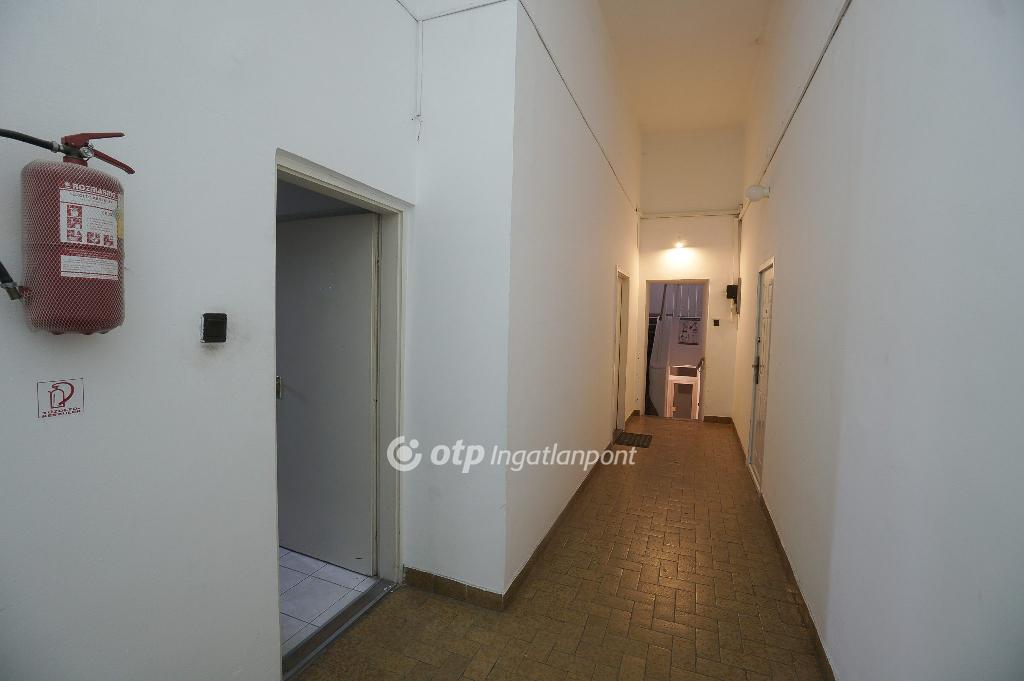 136 nm - AADAT.propertyImage (29)