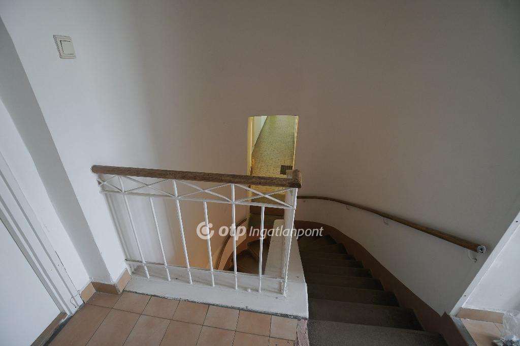136 nm - AADAT.propertyImage (31)