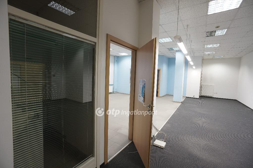 136 nm - AADAT.propertyImage (38)