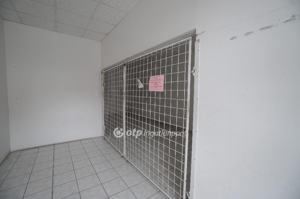 136 nm - AADAT.propertyImage (43)