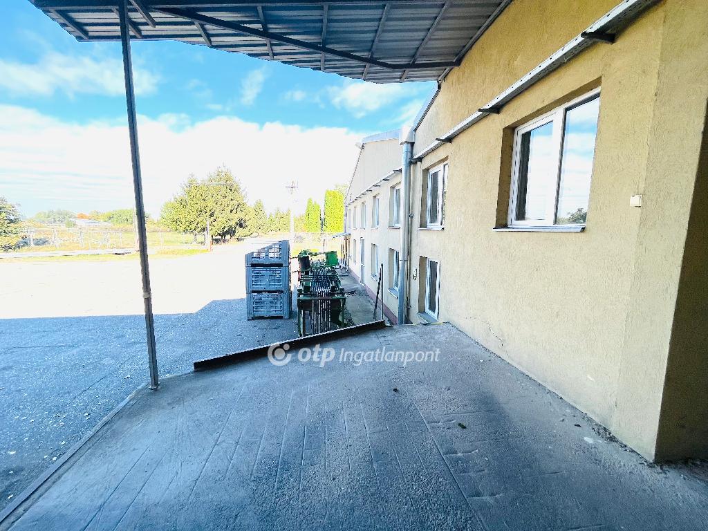 Eladó raktár, Csenger, 39. kép