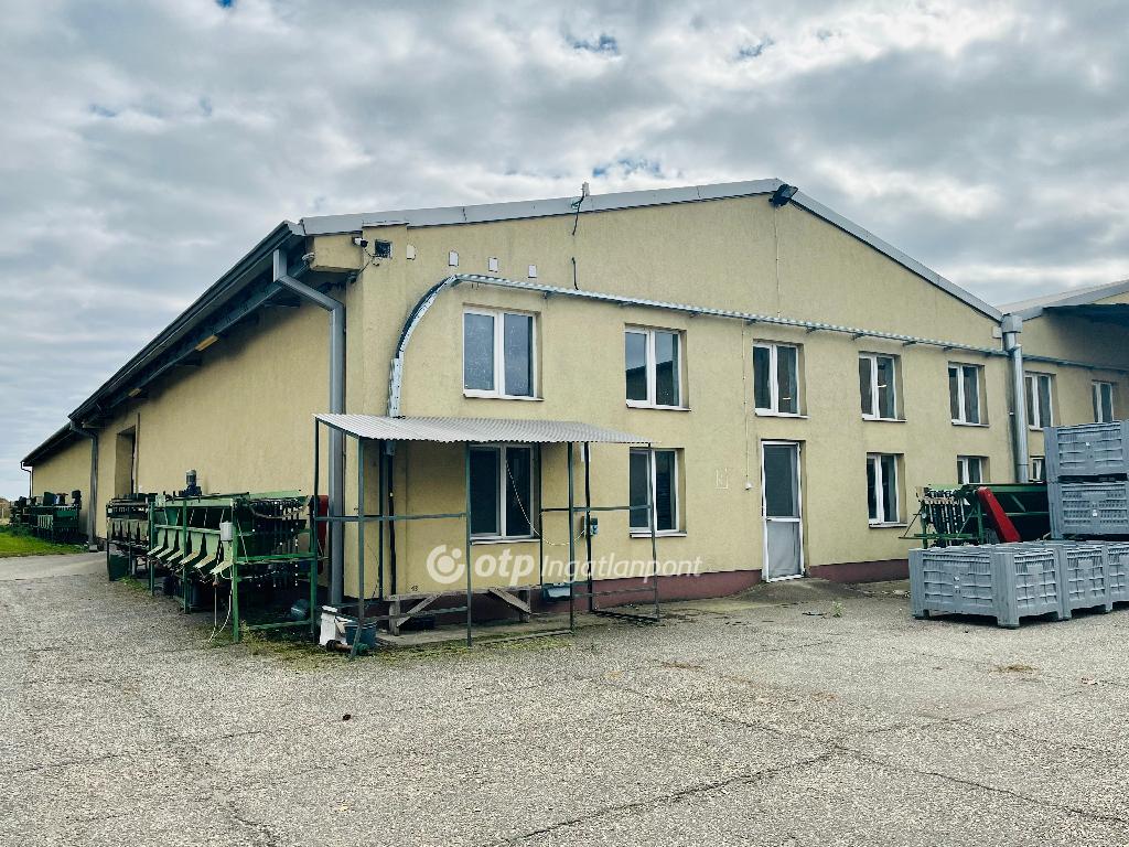 Eladó raktár, Csenger, 55. kép