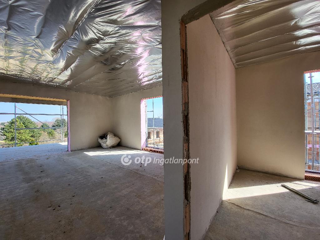 3 Szoba, tégla Építésű, 102 nm - AADAT.propertyImage (4)