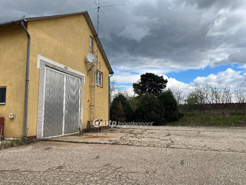 Eladó raktár, Nagykálló, 3. kép