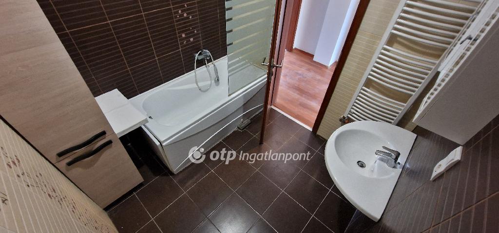 4 Szoba, tégla Építésű, 186 nm - AADAT.propertyImage (13)