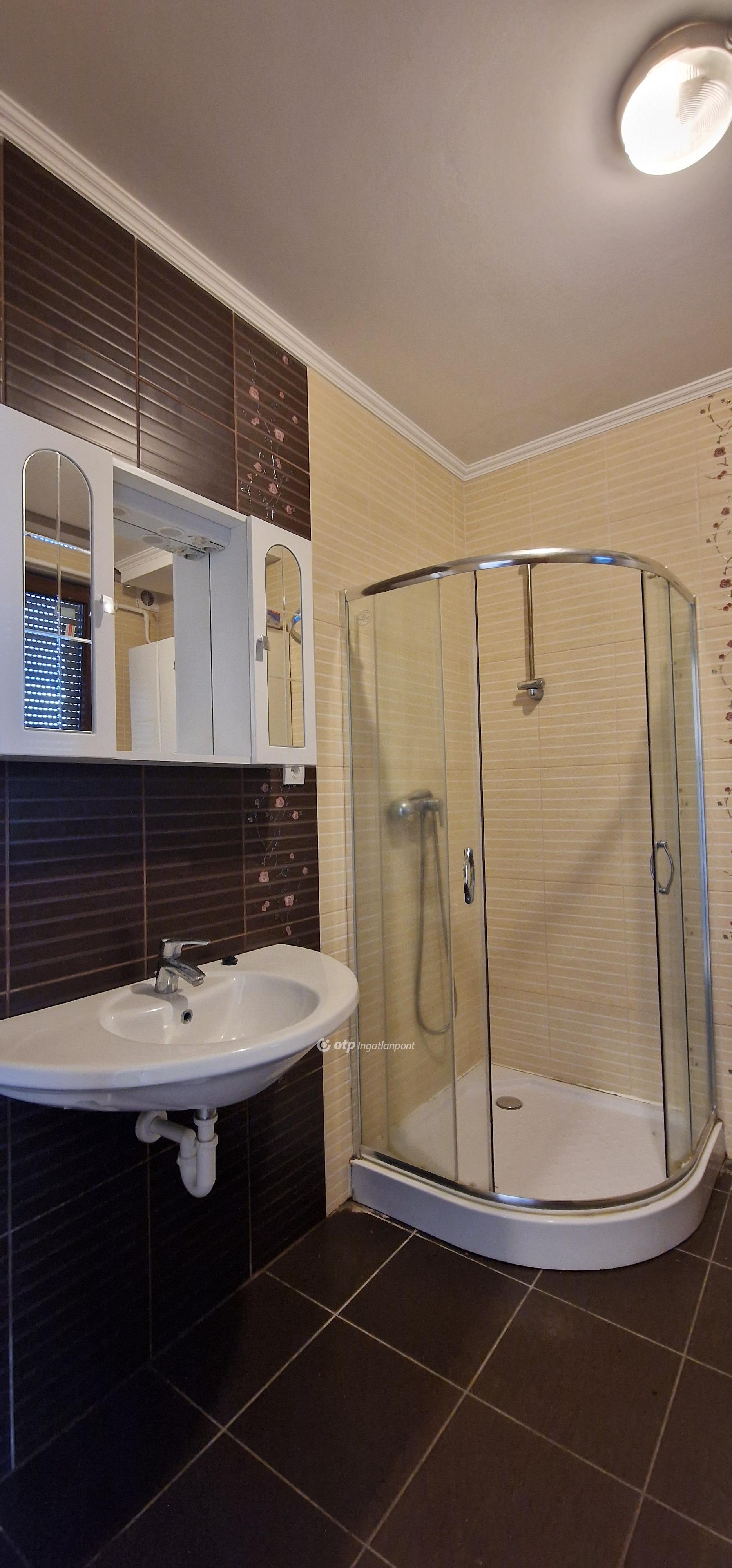 4 Szoba, tégla Építésű, 186 nm - AADAT.propertyImage (14)
