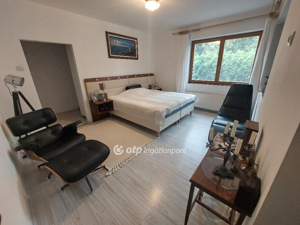 3 Szoba, tégla Építésű, 124 nm - AADAT.propertyImage (5)