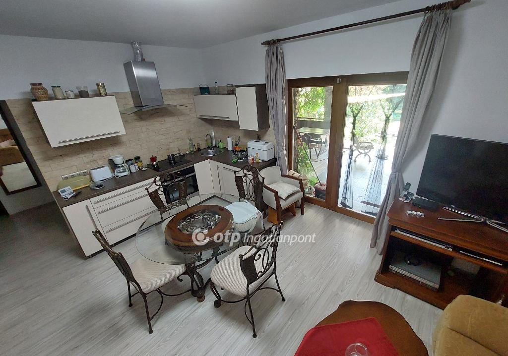 3 Szoba, tégla Építésű, 124 nm - AADAT.propertyImage (16)