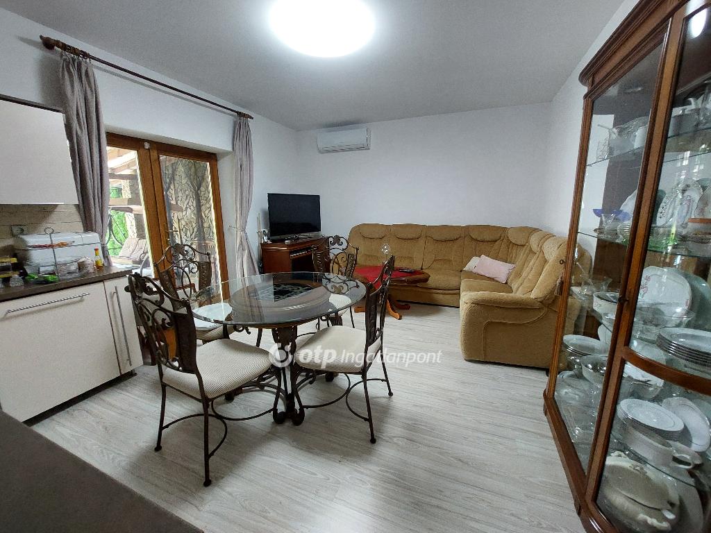 3 Szoba, tégla Építésű, 124 nm - AADAT.propertyImage (1)