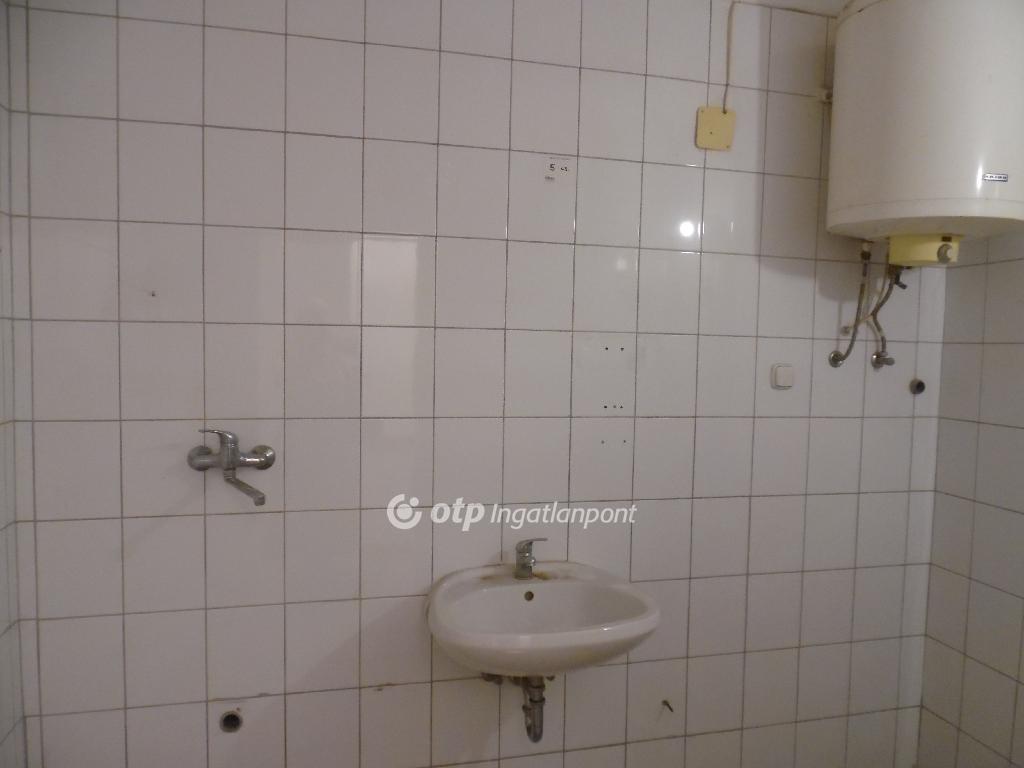 576 nm - AADAT.propertyImage (28)