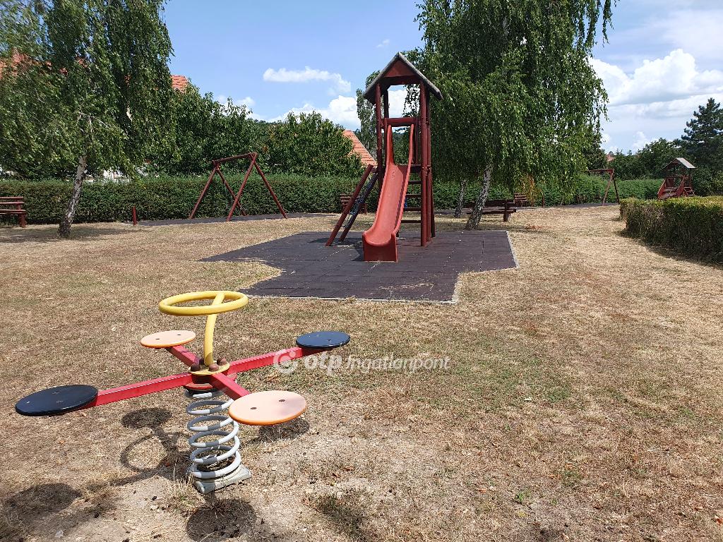 5 Szoba, tégla Építésű, 221 nm - AADAT.propertyImage (10)