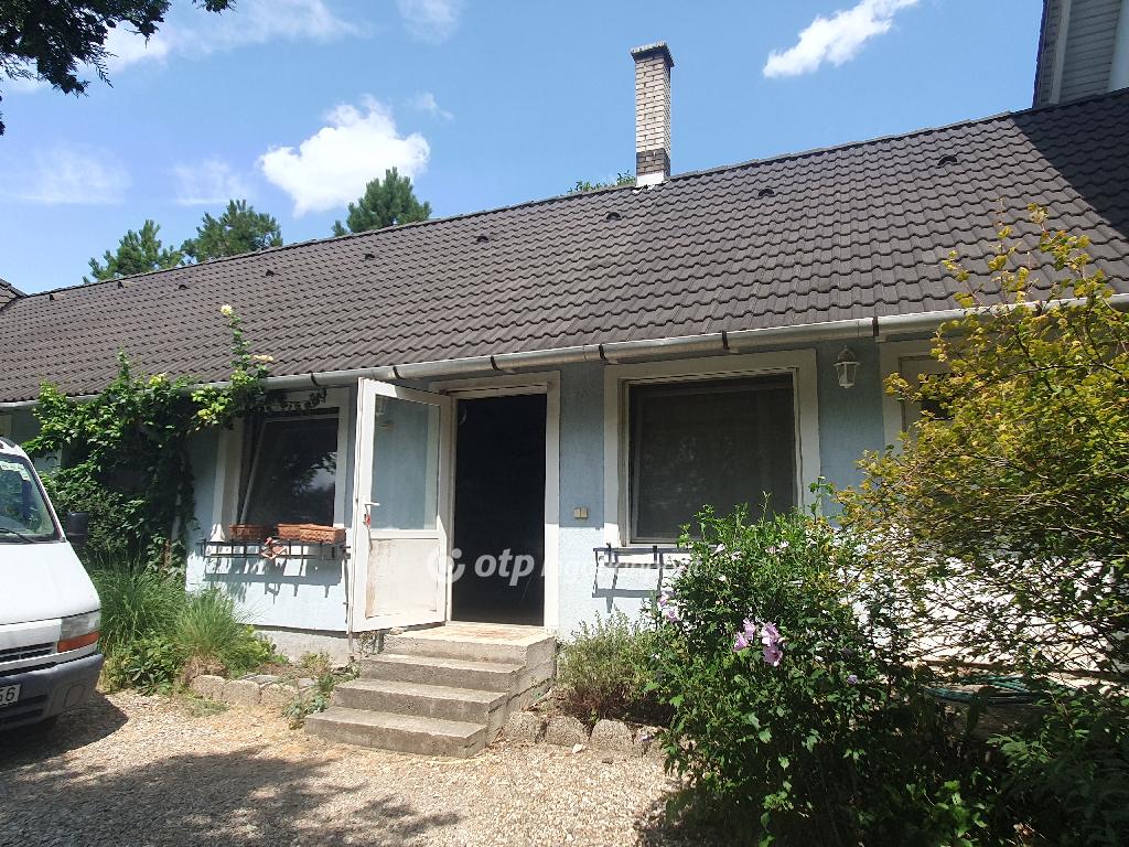 5 Szoba, tégla Építésű, 221 nm - AADAT.propertyImage (3)