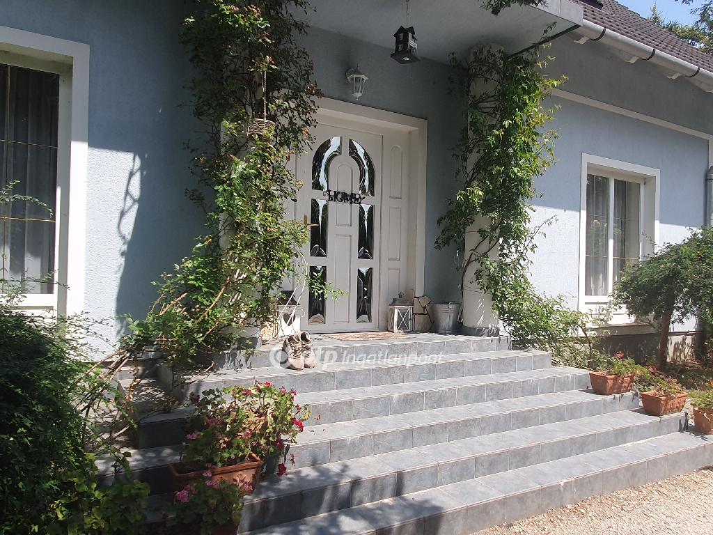 5 Szoba, tégla Építésű, 221 nm - AADAT.propertyImage (9)