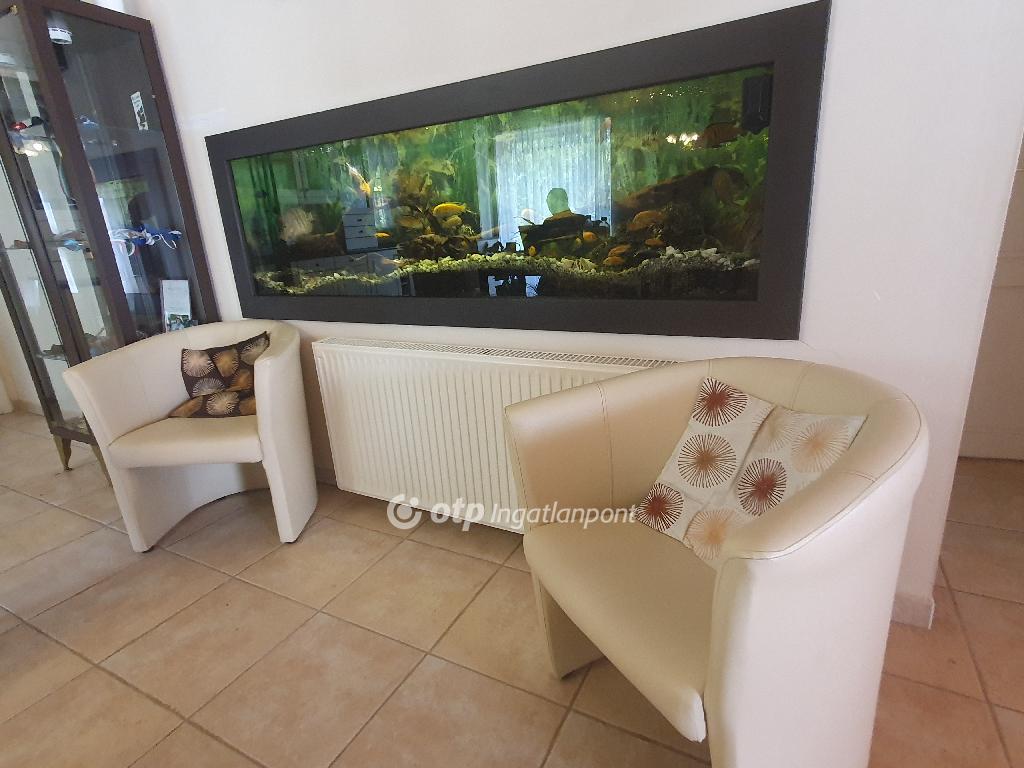 5 Szoba, tégla Építésű, 221 nm - AADAT.propertyImage (24)