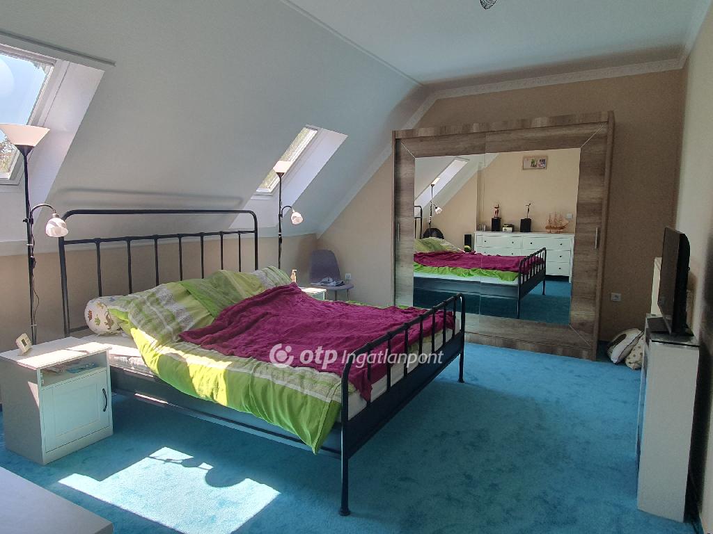 5 Szoba, tégla Építésű, 221 nm - AADAT.propertyImage (31)