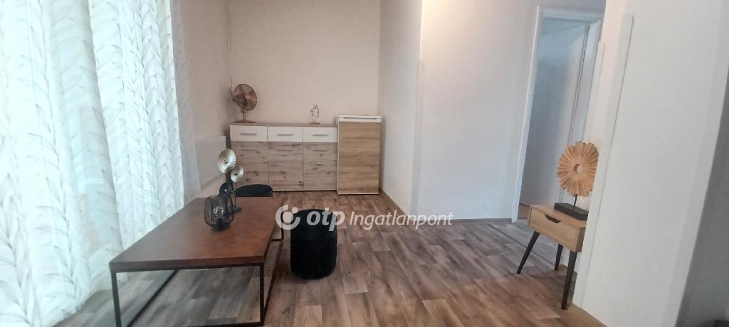 1+3 Szoba, tégla Építésű, 75 nm - AADAT.propertyImage (5)