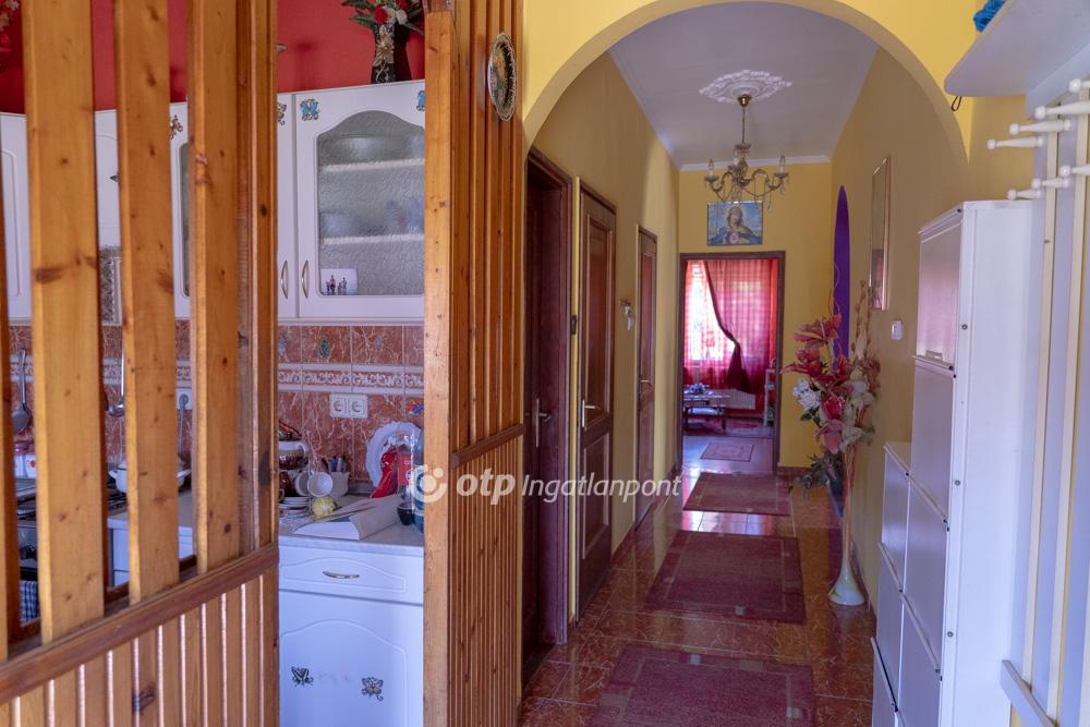 6 Szoba, tégla Építésű, 170 nm - AADAT.propertyImage (1)