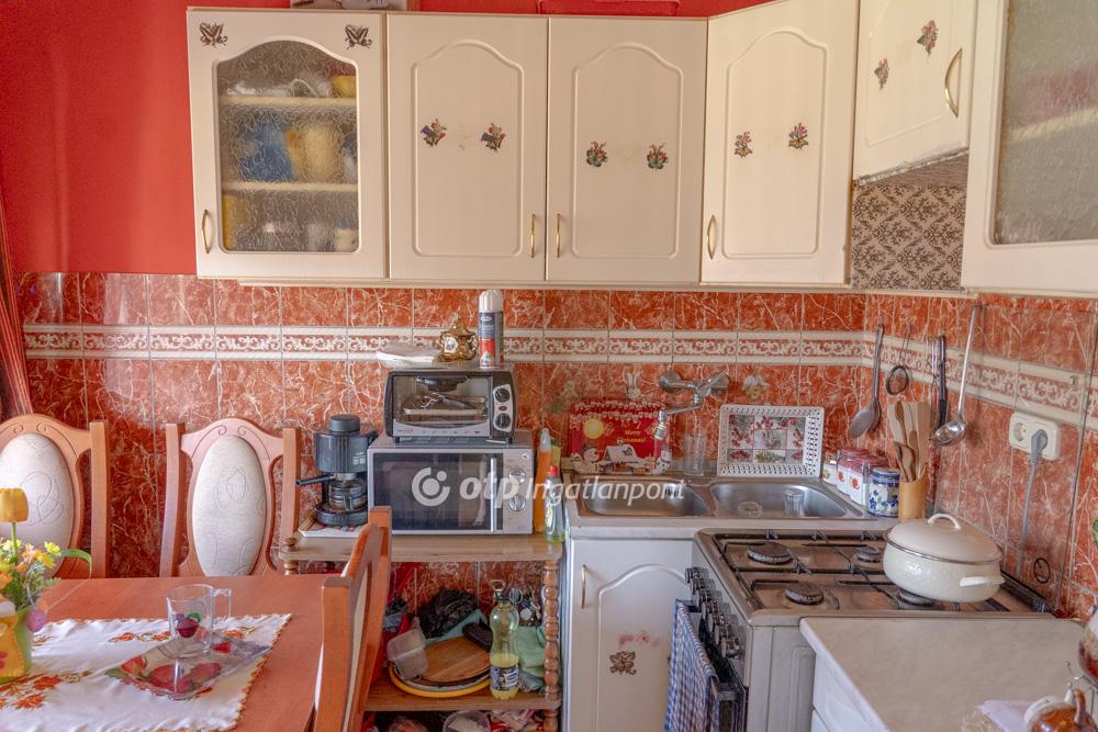 6 Szoba, tégla Építésű, 170 nm - AADAT.propertyImage (3)