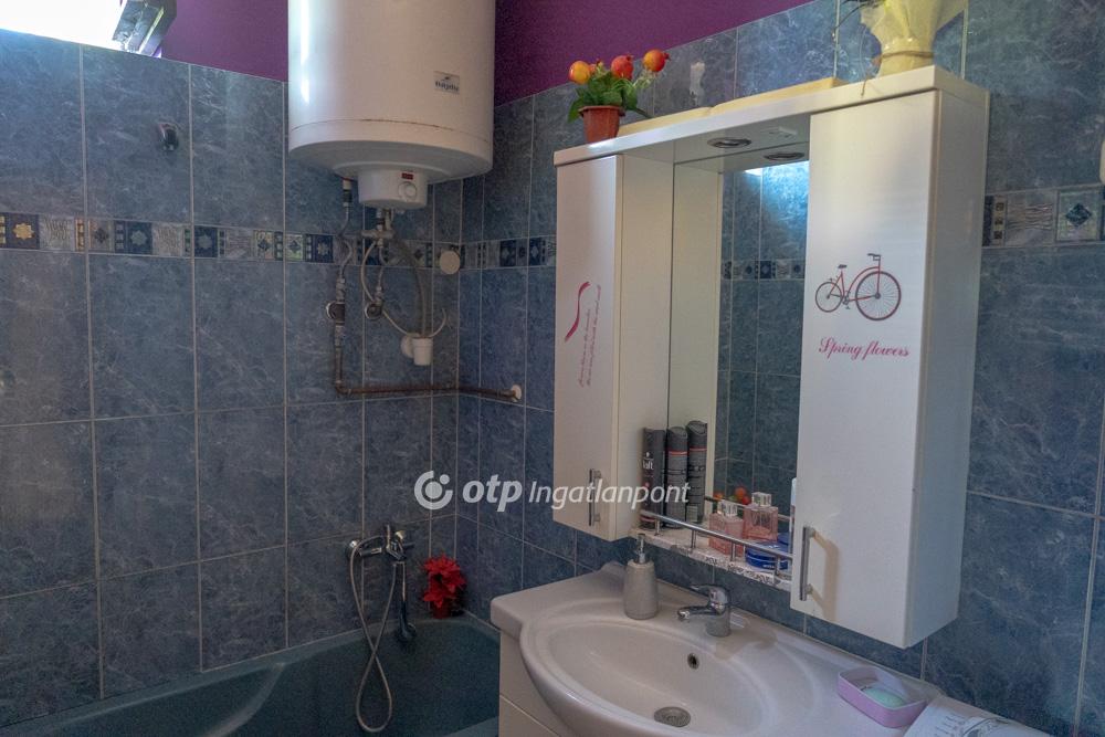 6 Szoba, tégla Építésű, 170 nm - AADAT.propertyImage (10)
