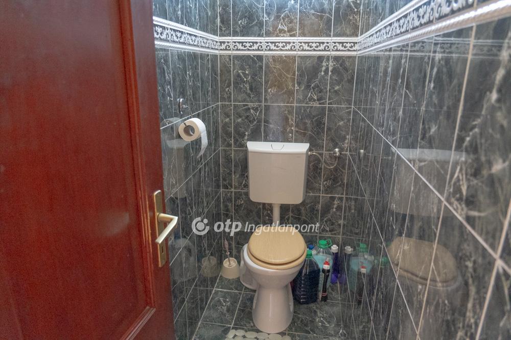 6 Szoba, tégla Építésű, 170 nm - AADAT.propertyImage (11)