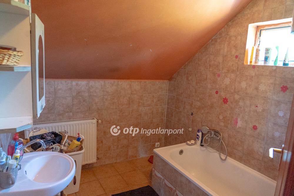 6 Szoba, tégla Építésű, 170 nm - AADAT.propertyImage (21)