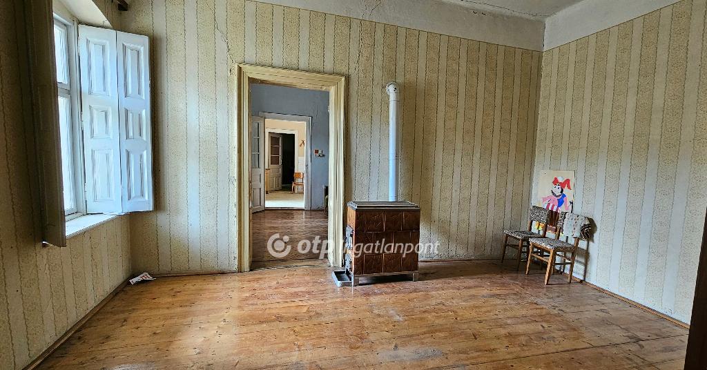 4 Szoba, vegyes falazat, 120 nm - AADAT.propertyImage (17)