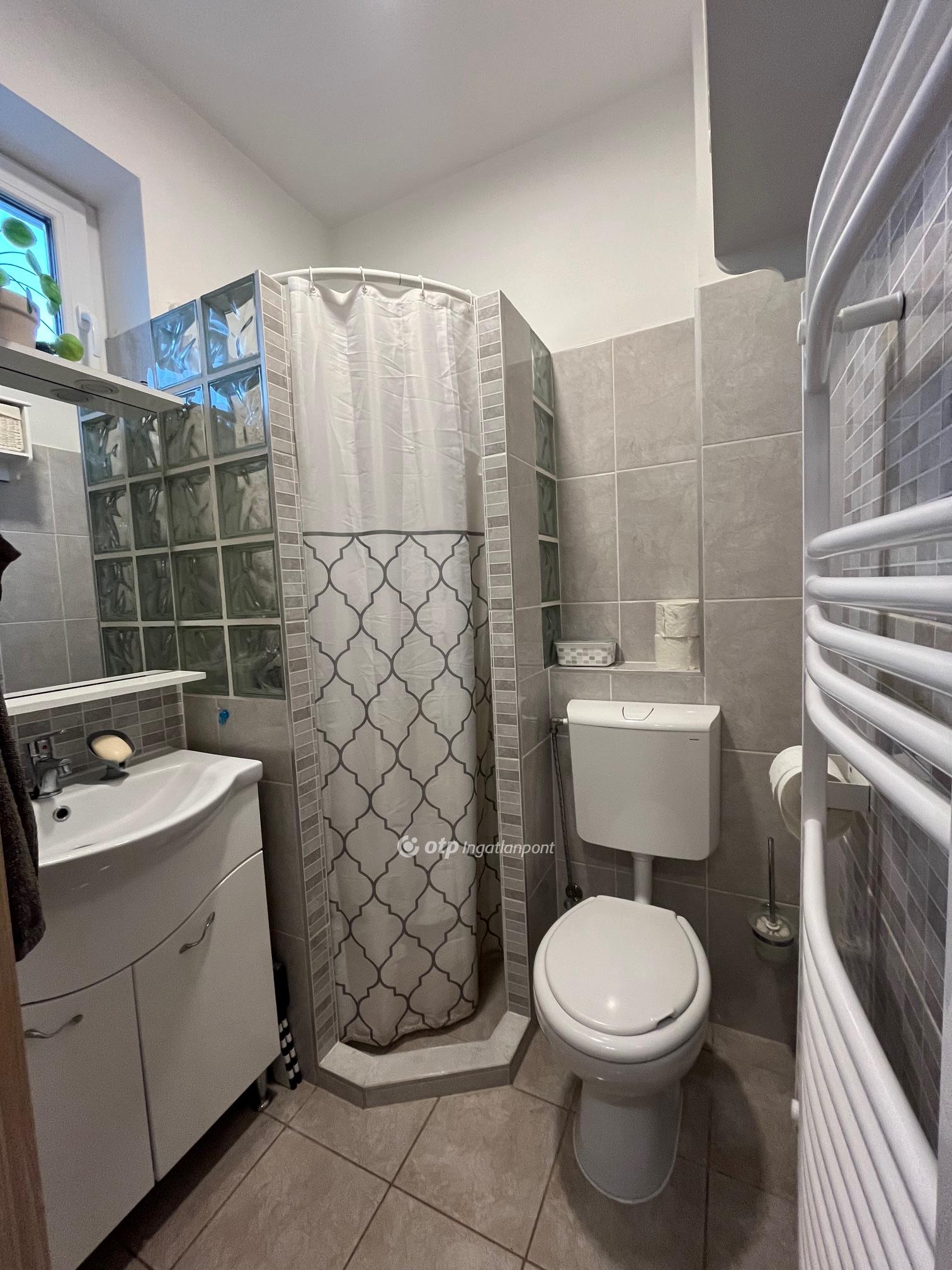 5 Szoba, tégla Építésű, 86 nm - AADAT.propertyImage (8)