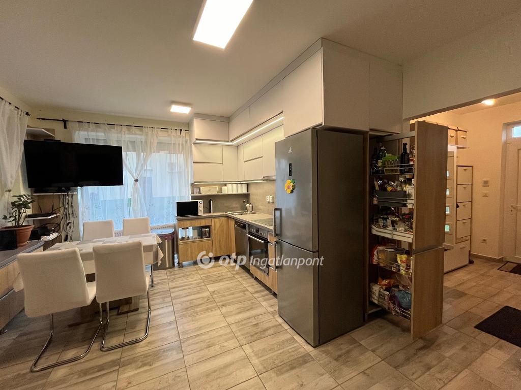 5 Szoba, tégla Építésű, 86 nm - AADAT.propertyImage (11)