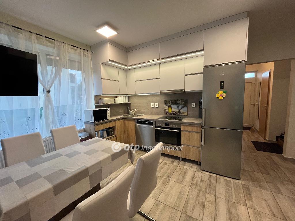 5 Szoba, tégla Építésű, 86 nm - AADAT.propertyImage (12)