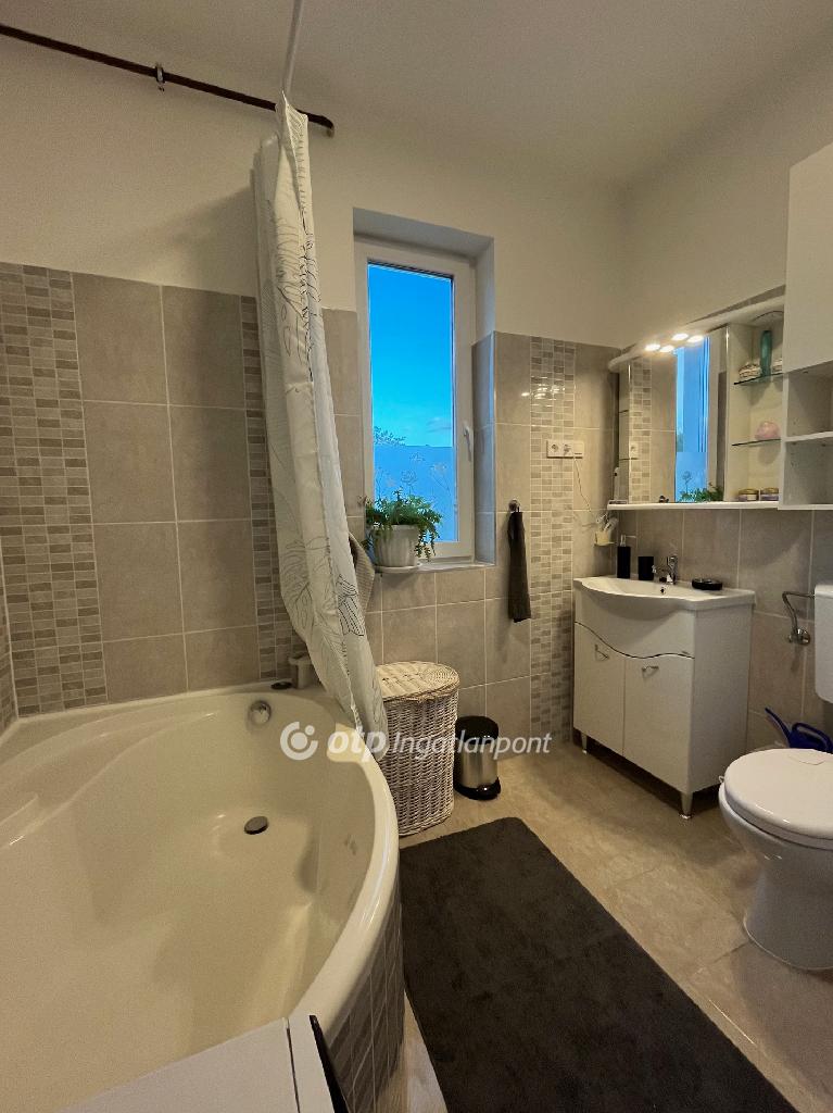 5 Szoba, tégla Építésű, 86 nm - AADAT.propertyImage (20)