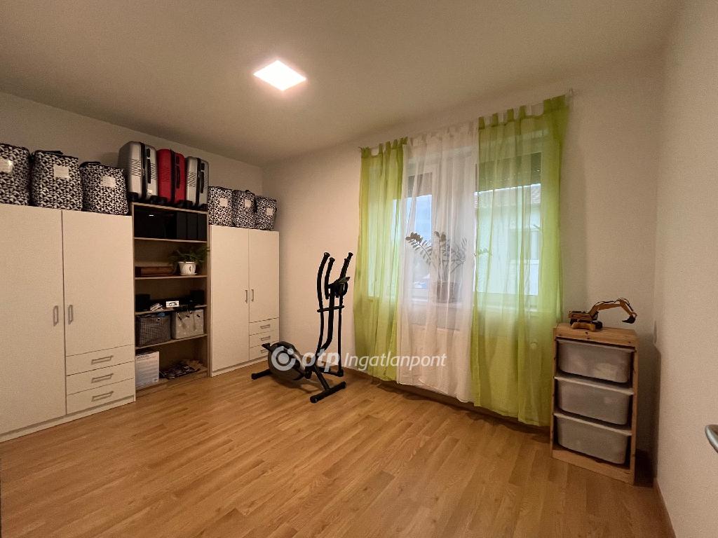 5 Szoba, tégla Építésű, 86 nm - AADAT.propertyImage (25)