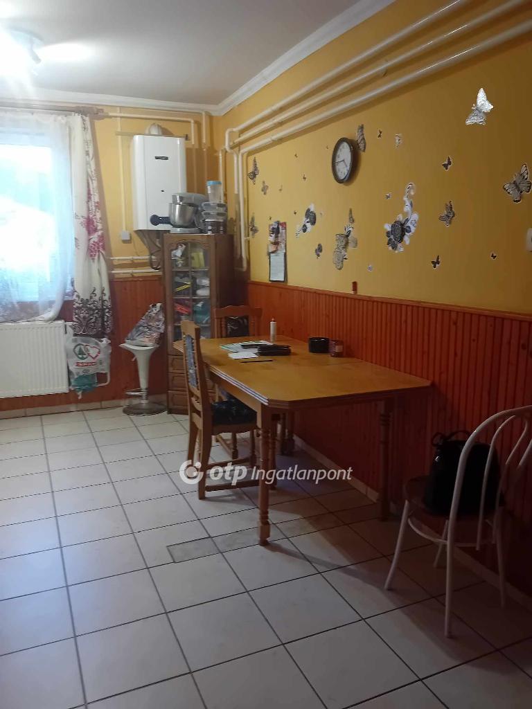 2+1 Szoba, vegyes falazat, 72 nm - AADAT.propertyImage (23)