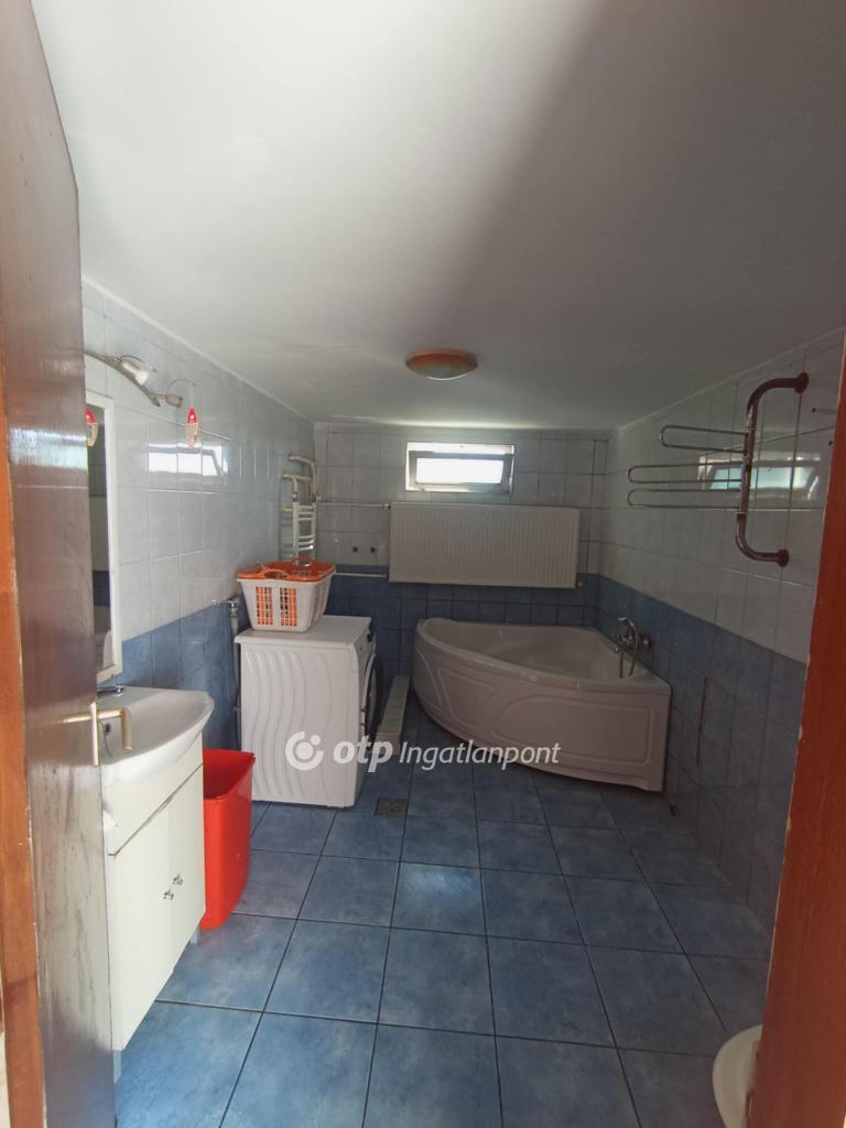 2+1 Szoba, vegyes falazat, 72 nm - AADAT.propertyImage (32)
