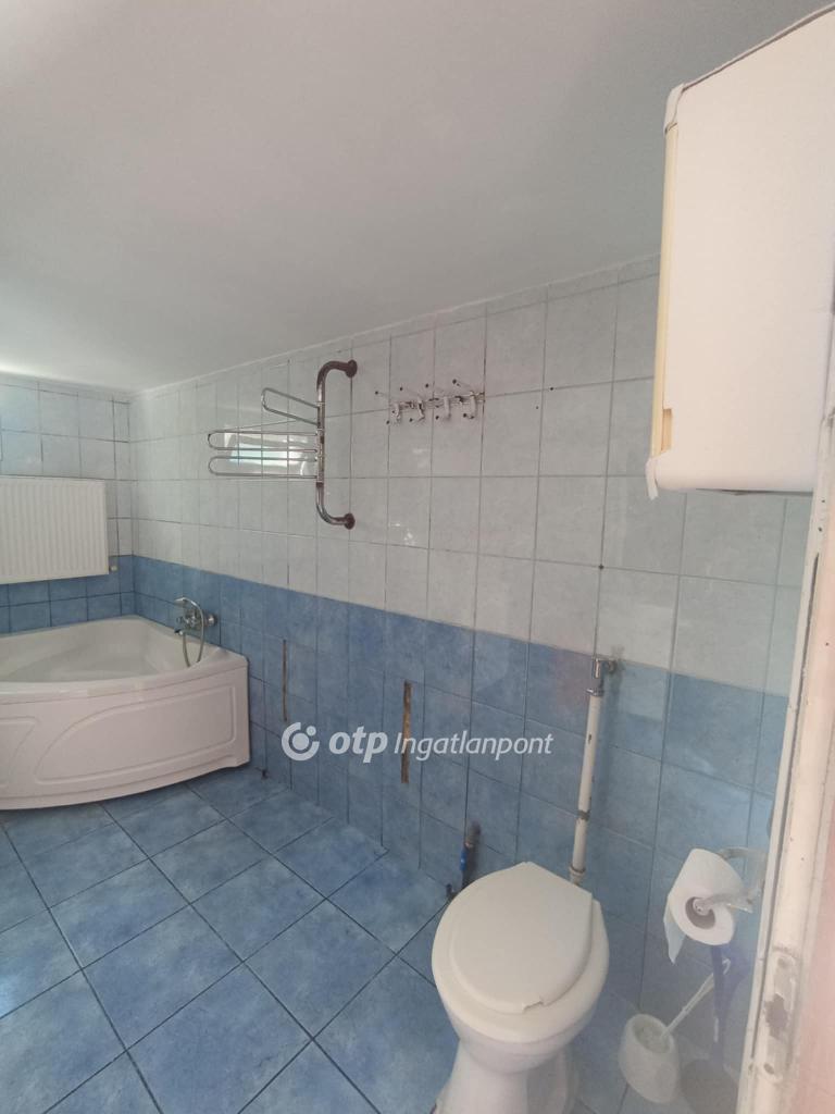 2+1 Szoba, vegyes falazat, 72 nm - AADAT.propertyImage (34)
