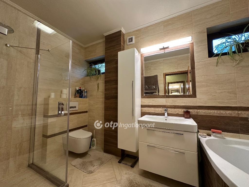 5 Szoba, tégla Építésű, 160 nm - AADAT.propertyImage (14)