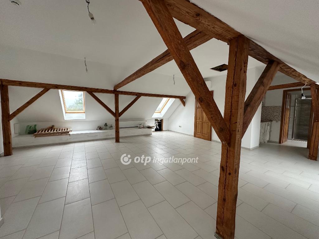 5 Szoba, tégla Építésű, 160 nm - AADAT.propertyImage (17)