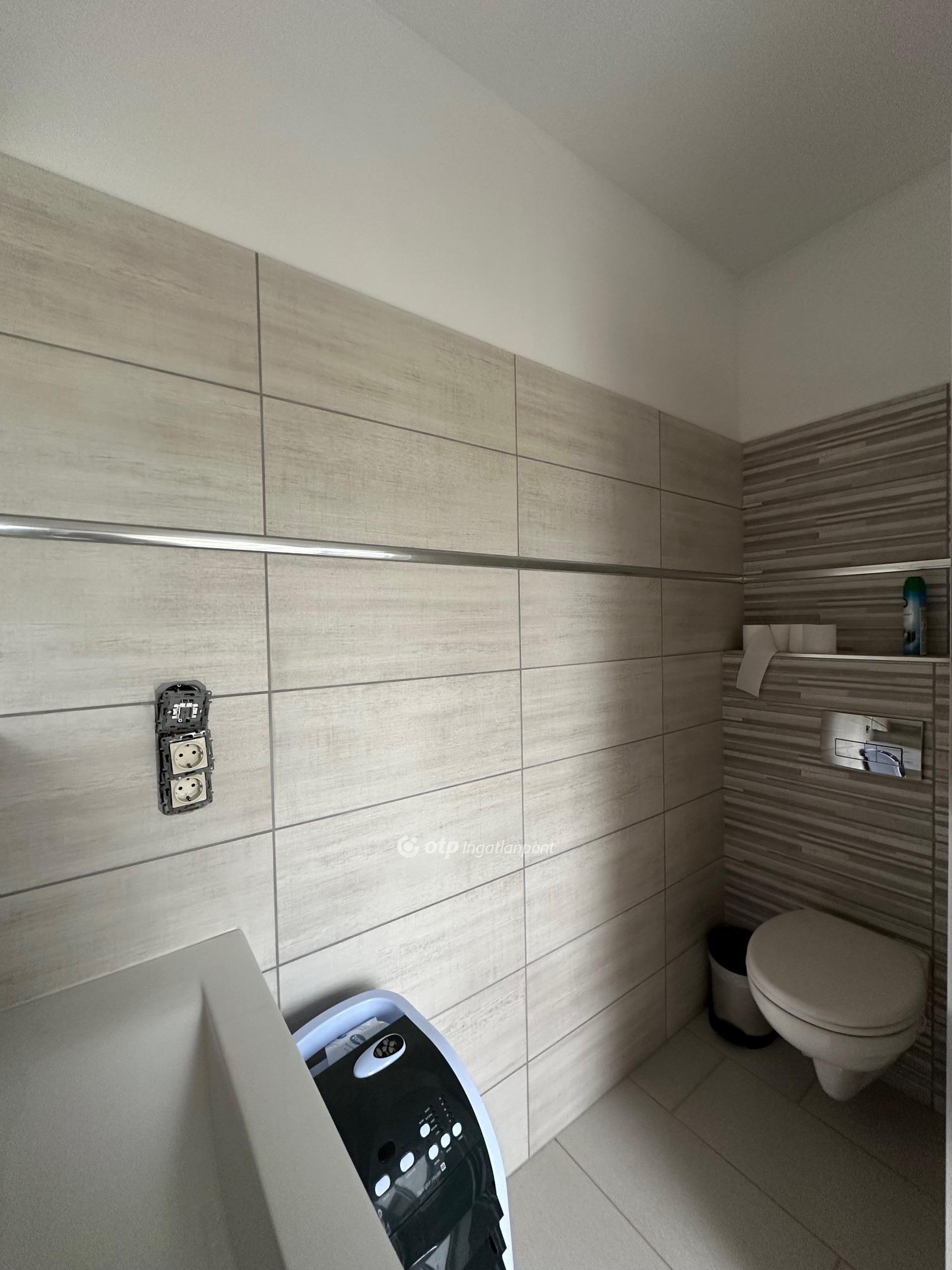5 Szoba, tégla Építésű, 160 nm - AADAT.propertyImage (20)