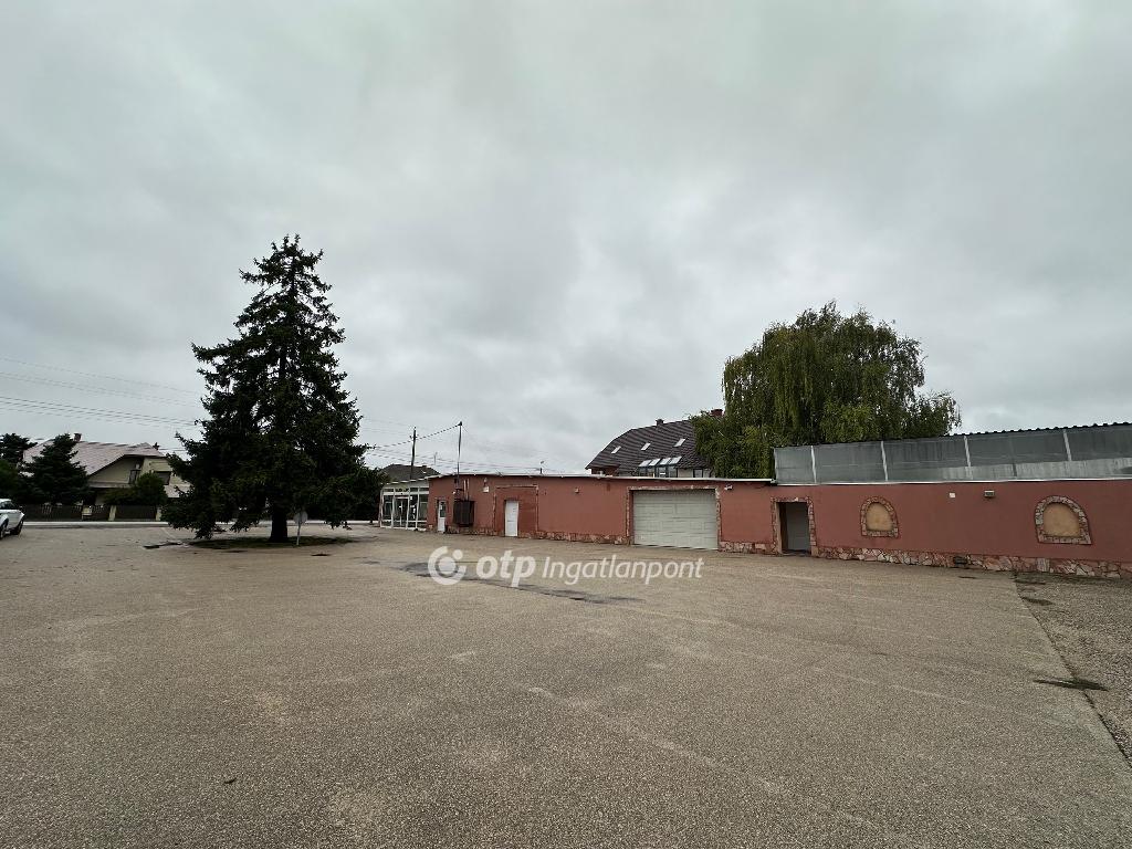5 Szoba, tégla Építésű, 160 nm - AADAT.propertyImage (33)