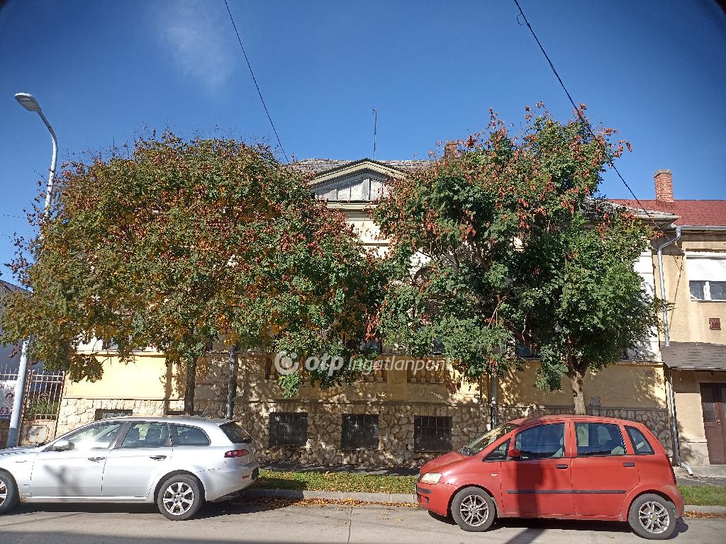 5 Szoba, tégla Építésű, 155 nm - AADAT.propertyImage (3)