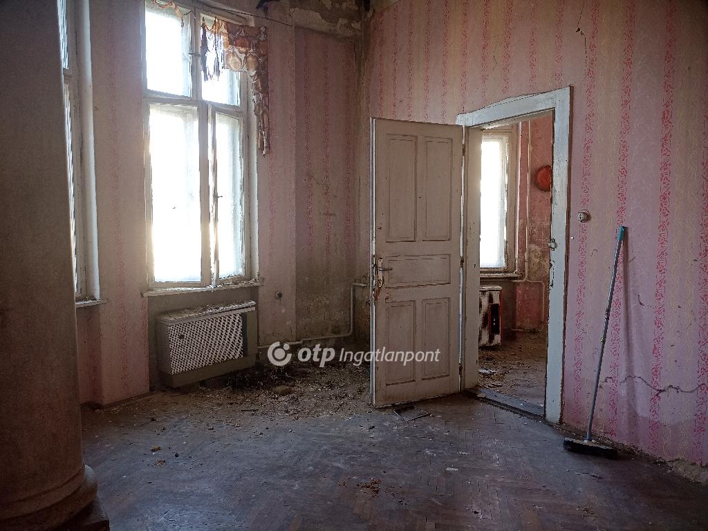 5 Szoba, tégla Építésű, 155 nm - AADAT.propertyImage (35)