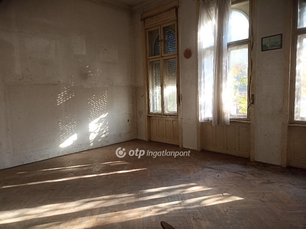 5 Szoba, tégla Építésű, 155 nm - AADAT.propertyImage (39)