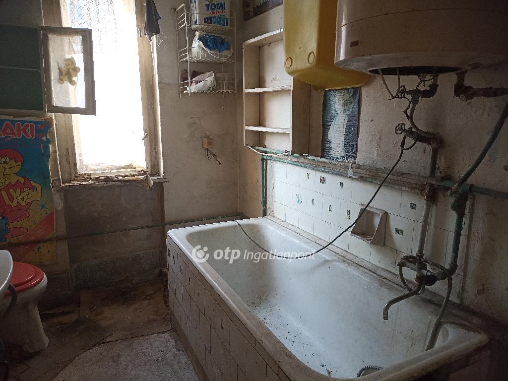 5 Szoba, tégla Építésű, 155 nm - AADAT.propertyImage (47)