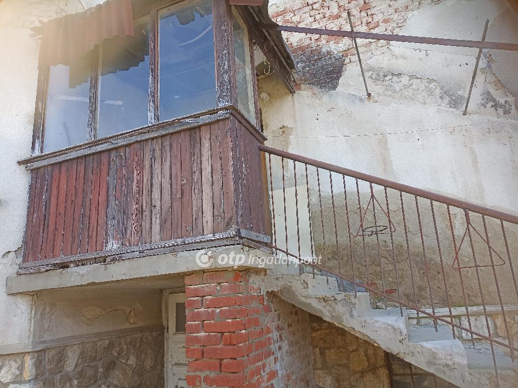 5 Szoba, tégla Építésű, 155 nm - AADAT.propertyImage (50)